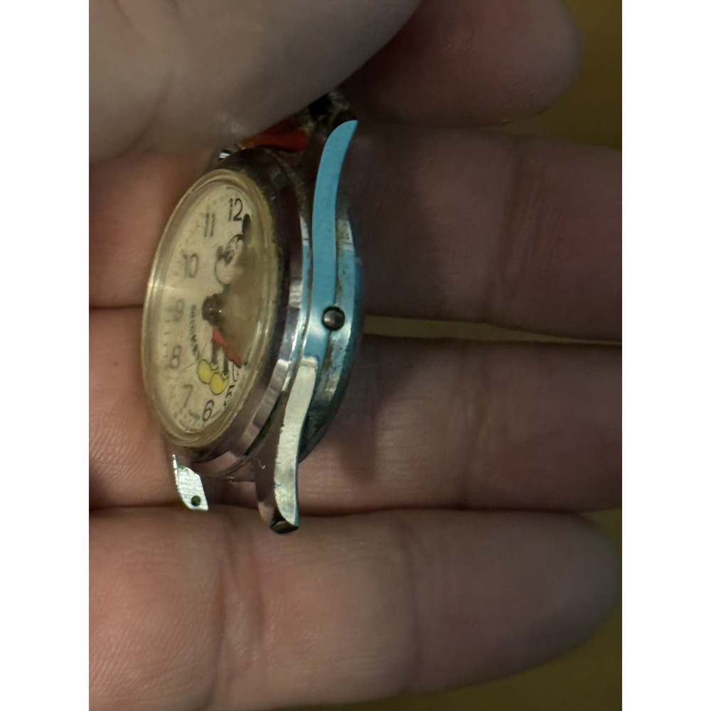 Vintage Swiss MICKEY MOUSE Red Hands Swiss Made Watch,‎ For Parts - Picture 5 of 9